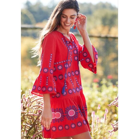 Tyler Boe Flame Holly V Neckline Embroidered Topper with Tassel Ties size large - Picture 2 of 10